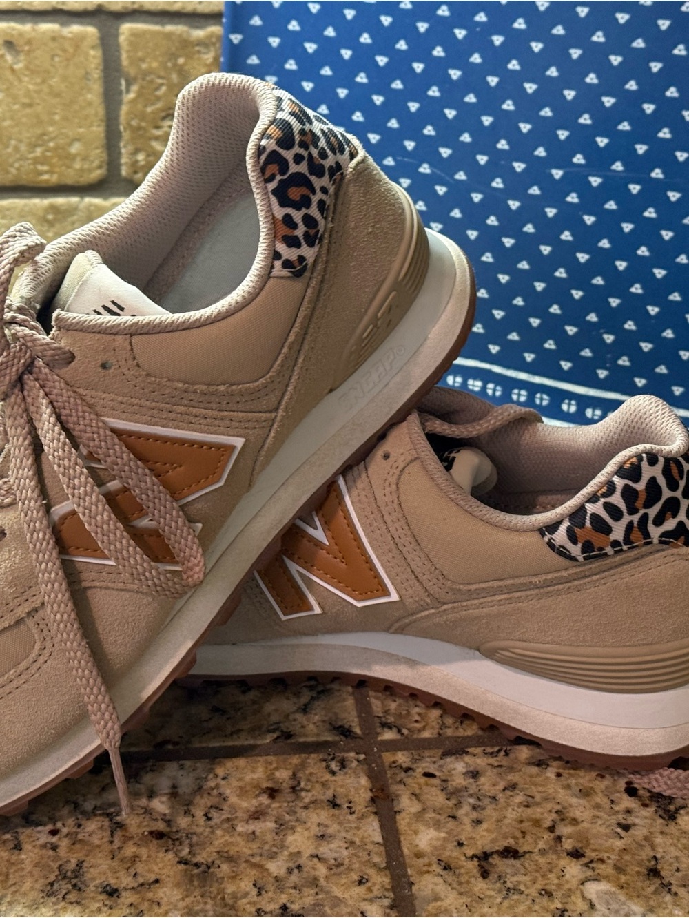New Balance Beige Sneakers with Tan Logo and Leopard Heel 574 - Picture 2 of 9